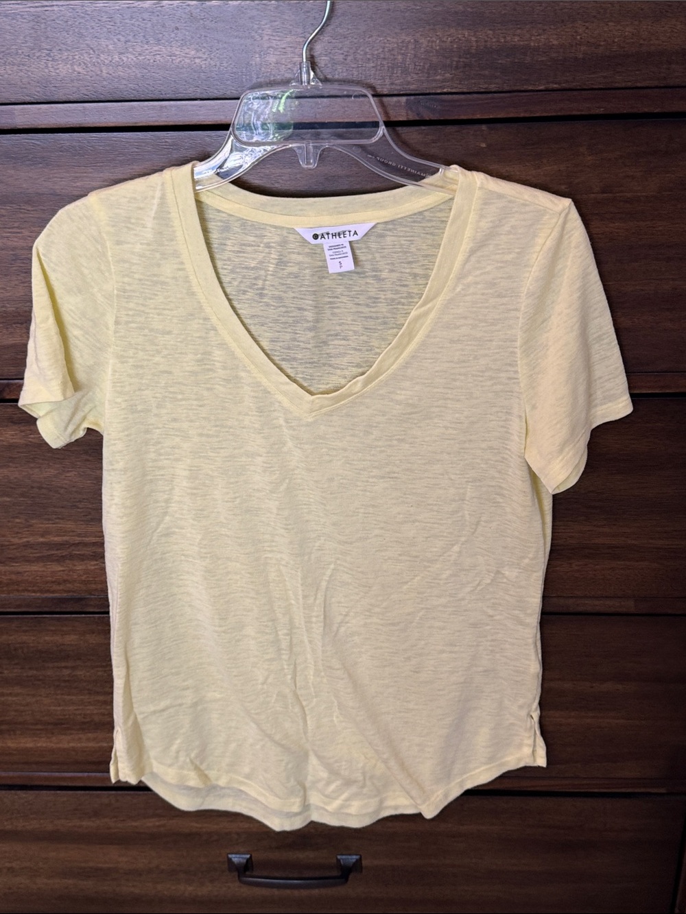 Athleta Pale Yellow V-Neck Short Sleeve Tee
